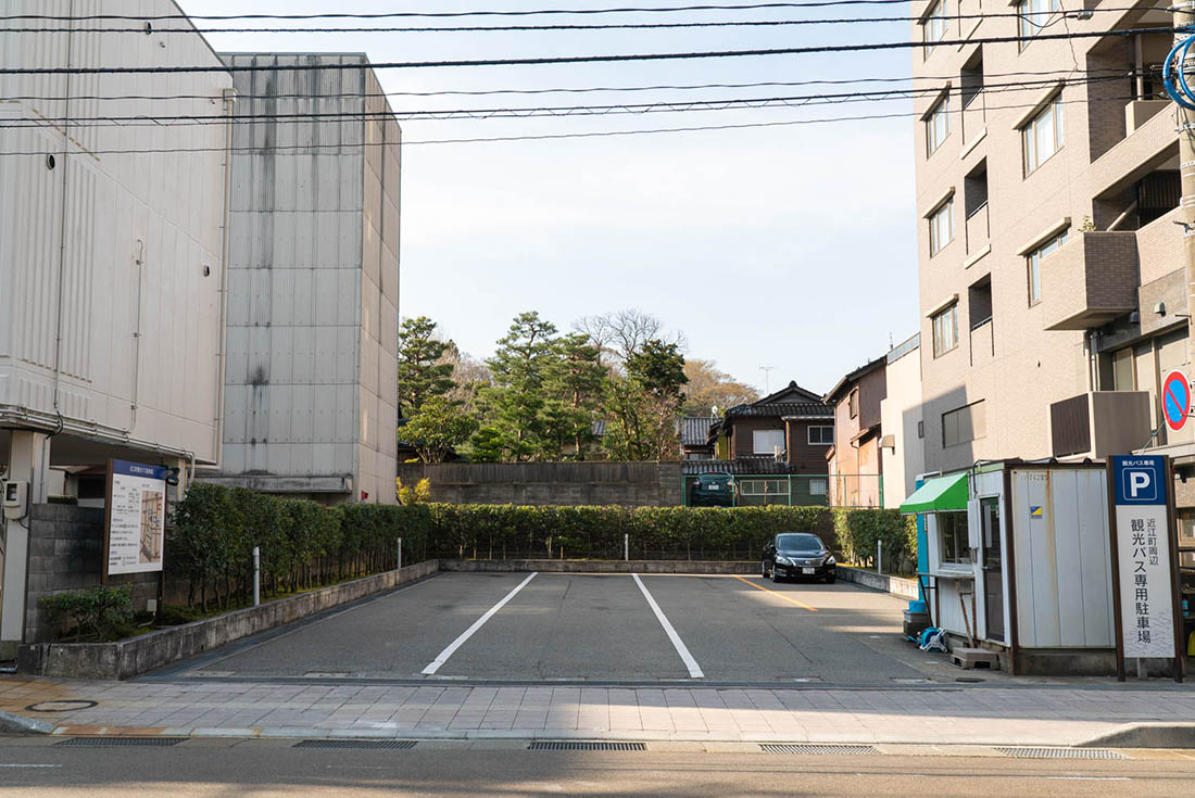 近江町観光バス駐車場